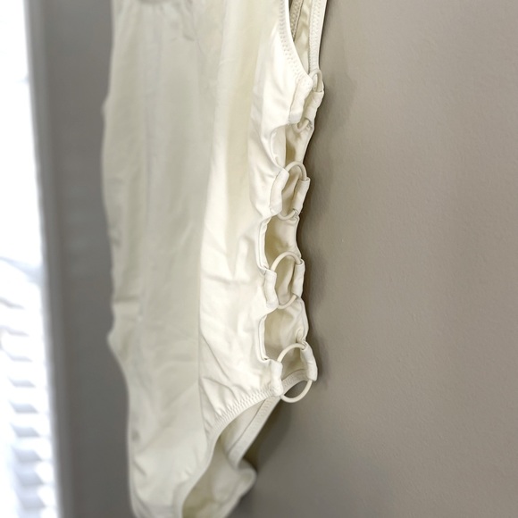 SOLID & STRIPED White Jennifer Ring One Piece Bathing Suit NWOT - Picture 9 of 10